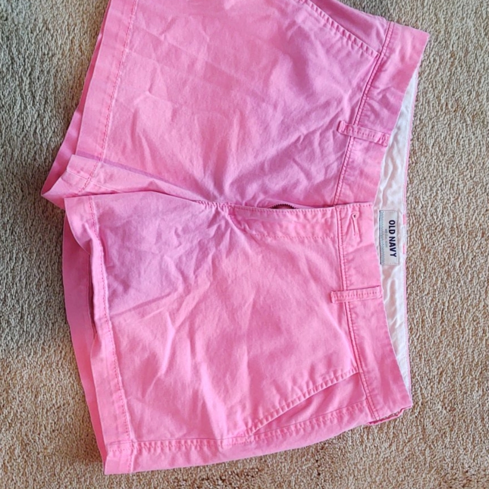 Old navy pink 5" Short